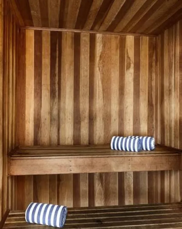 Sauna de madeira do hotel